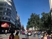 Poslední nákupy na Leicester Square a hurá na trajekt